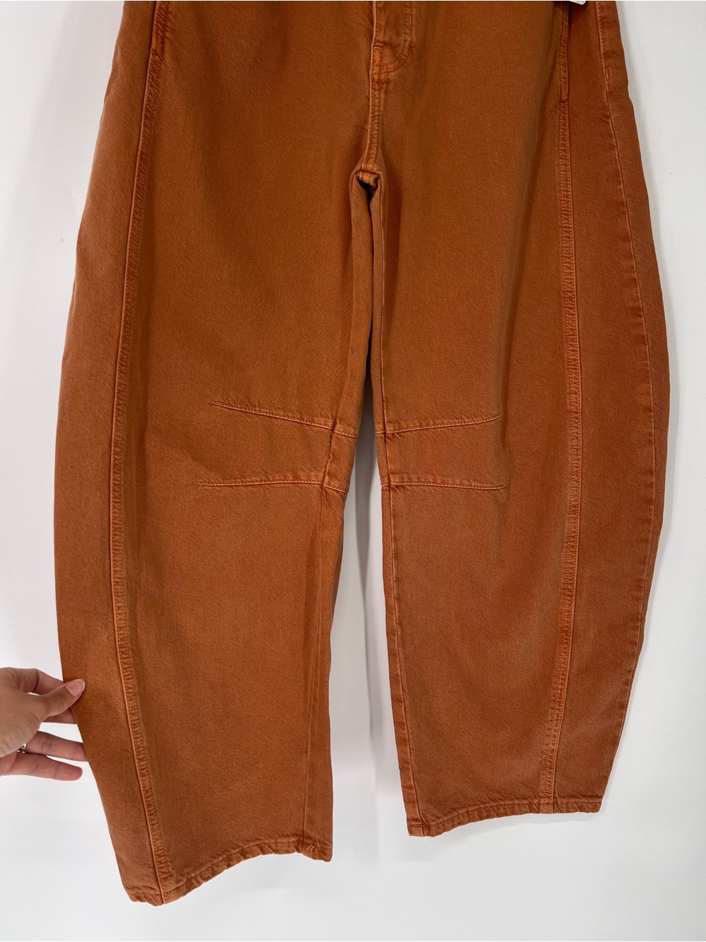 We The Free Good Luck Mid Rise Barrel Rust Orange Autumnal Denim Jeans 28 NWT - Picture 2 of 10